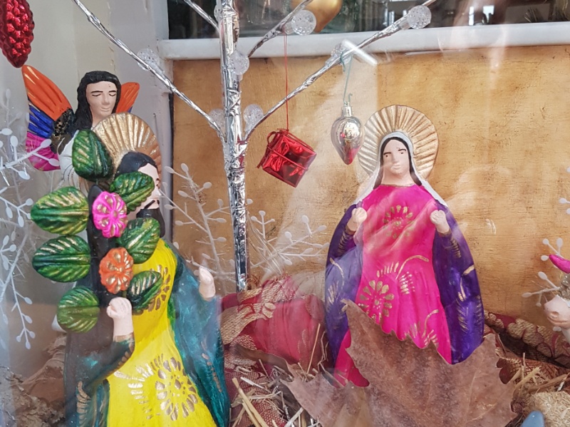 Weihnachten auf Mallorca, Krippe im Schaufenster in Sóller